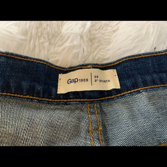 Gap Jean shorts - Picture 3 of 10